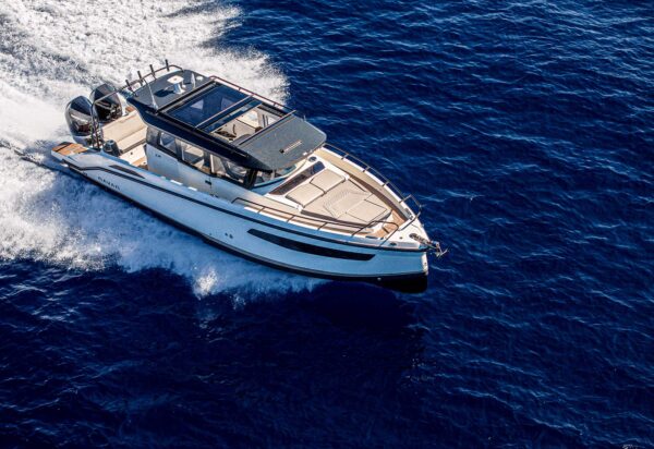Navan Boats C30