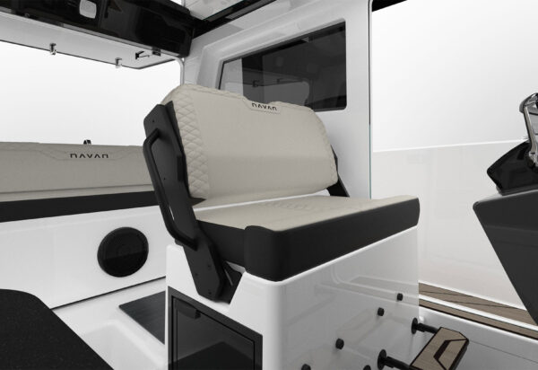 Navan Boats C30 Cockpit