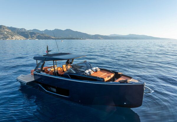 Cranchi Yachts A46 Luxury Tender