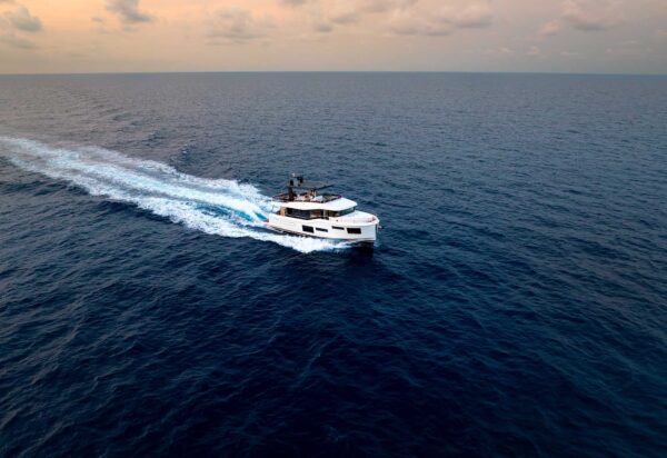 Beneteau Gran Trawler 63