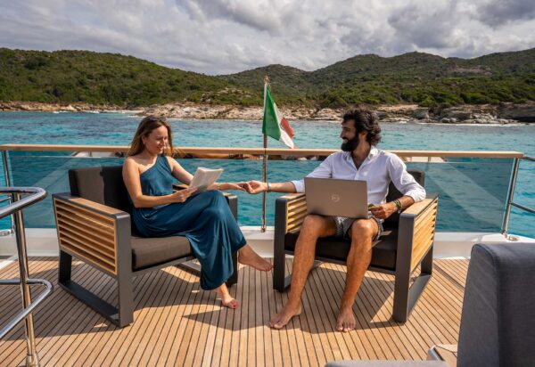 Beneteau Grand Trawler 63