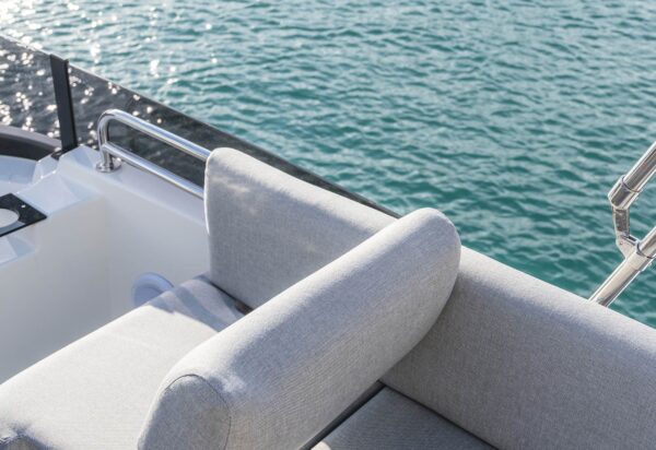 Beneteau Swift Trawler 41 Flybridge