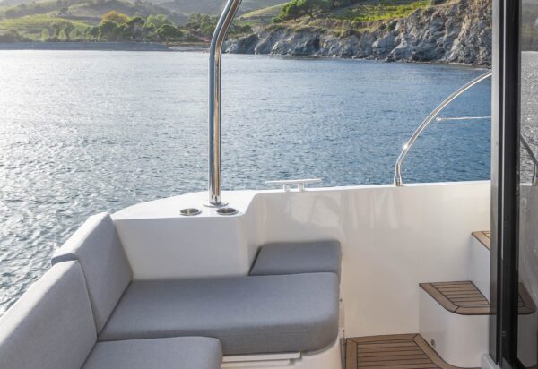 Beneteau Swift Trawler 41 Flybridge