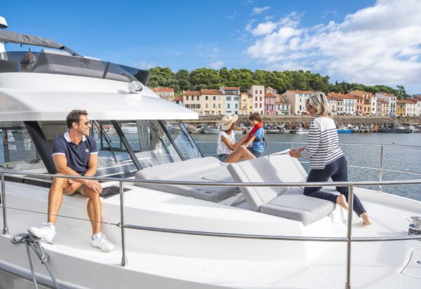 Beneteau Swift Trawler 41 Flybridge